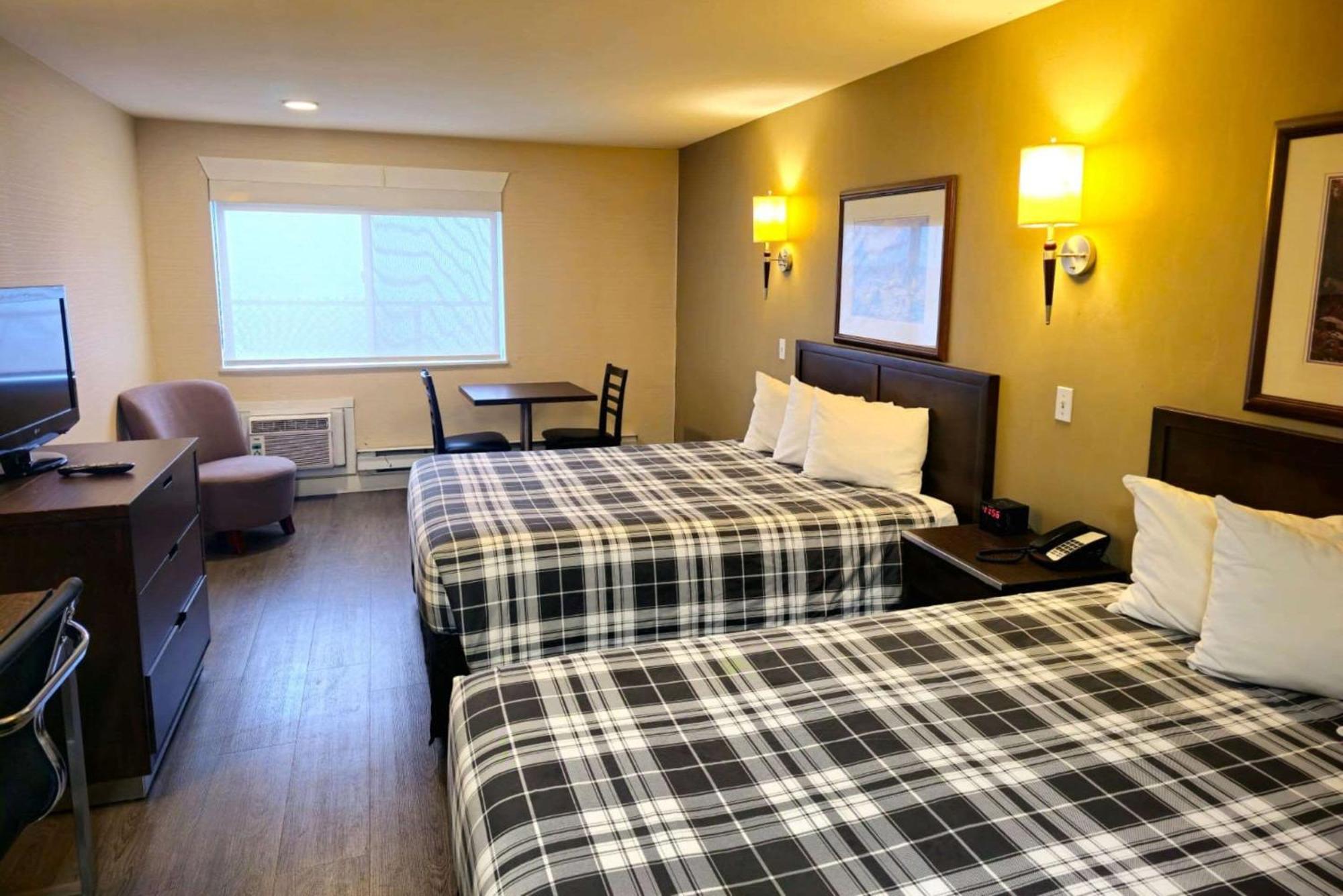 Hotel Rodeway & Kamloops